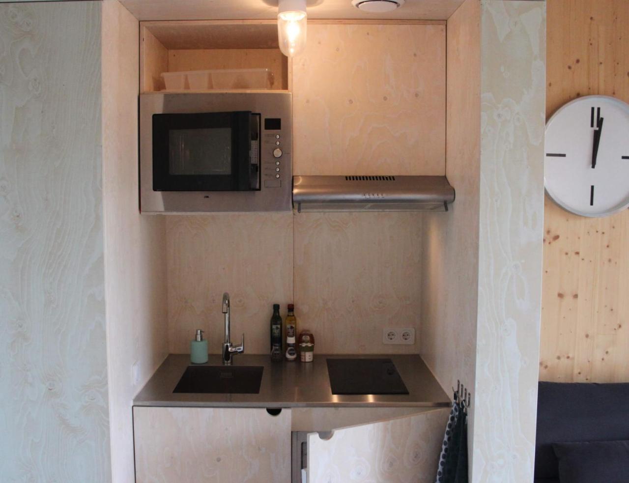 Апартаменты Roots Tiny House Тилбург Экстерьер фото
